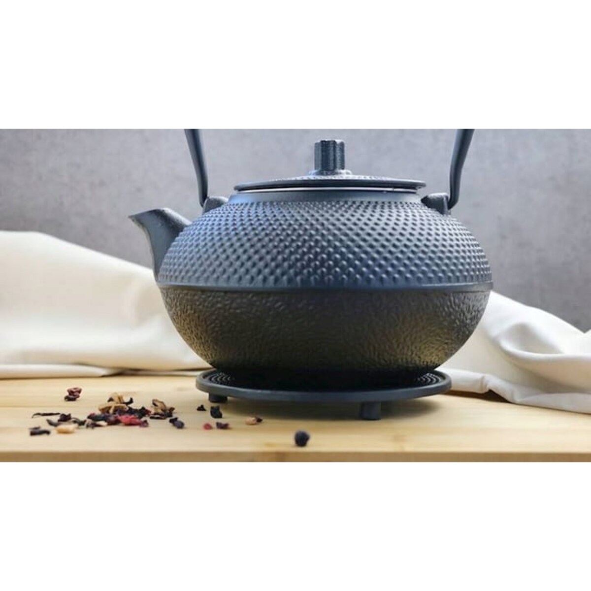 Imbryk Żeliwny do Herbaty matchy z Czarkami i Podstawką Arigato 5 El Zestaw