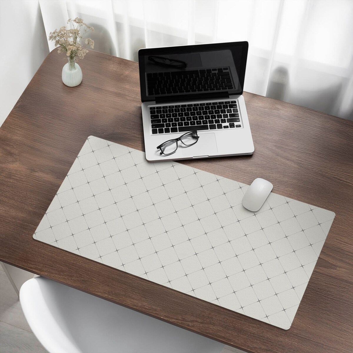 Kremowa mata na biurko Siatka rombów, 90x45 cm