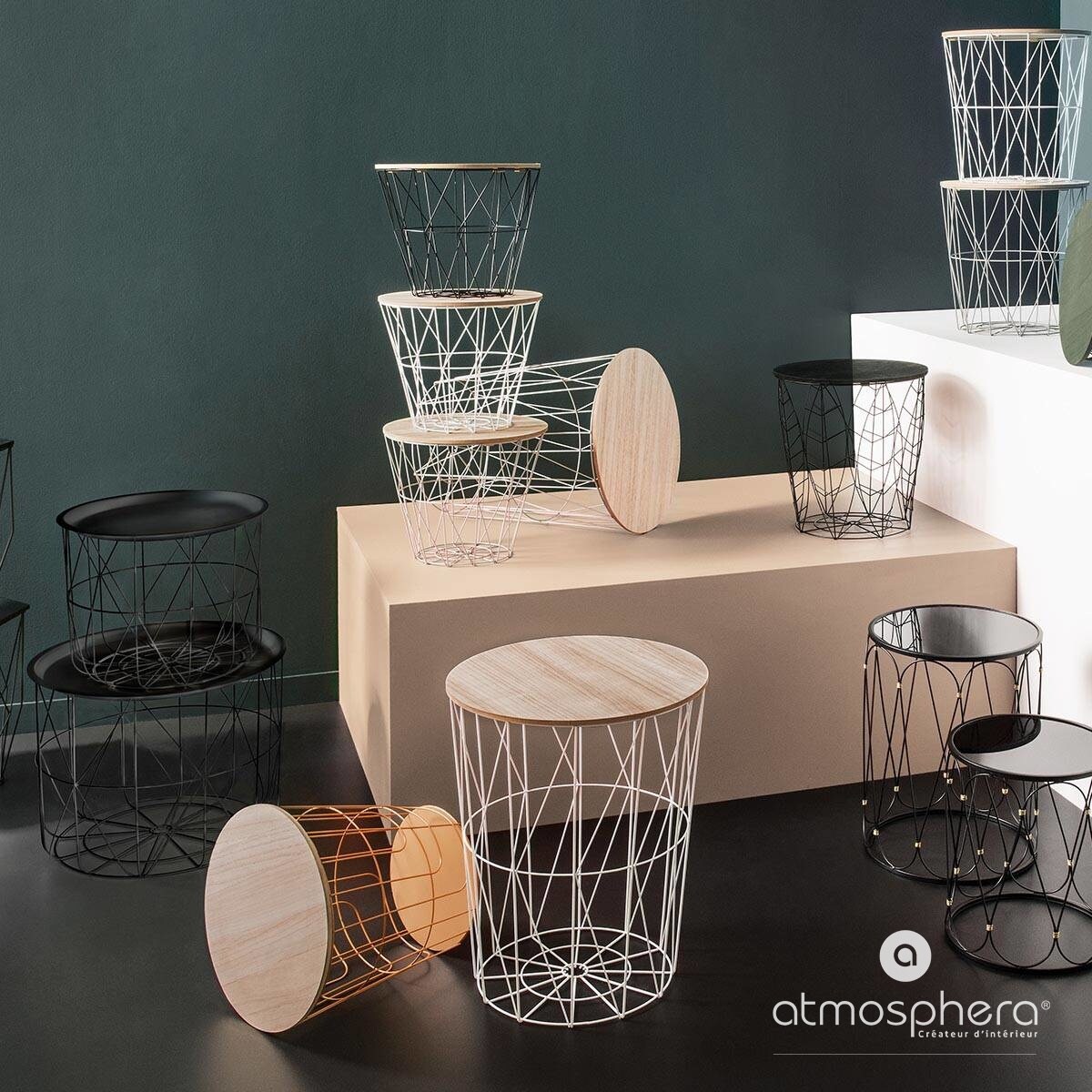 Stolik kawowy w stylu modern, drewniany blat z drucianym kloszem, uniwersalny i nowoczesny stół