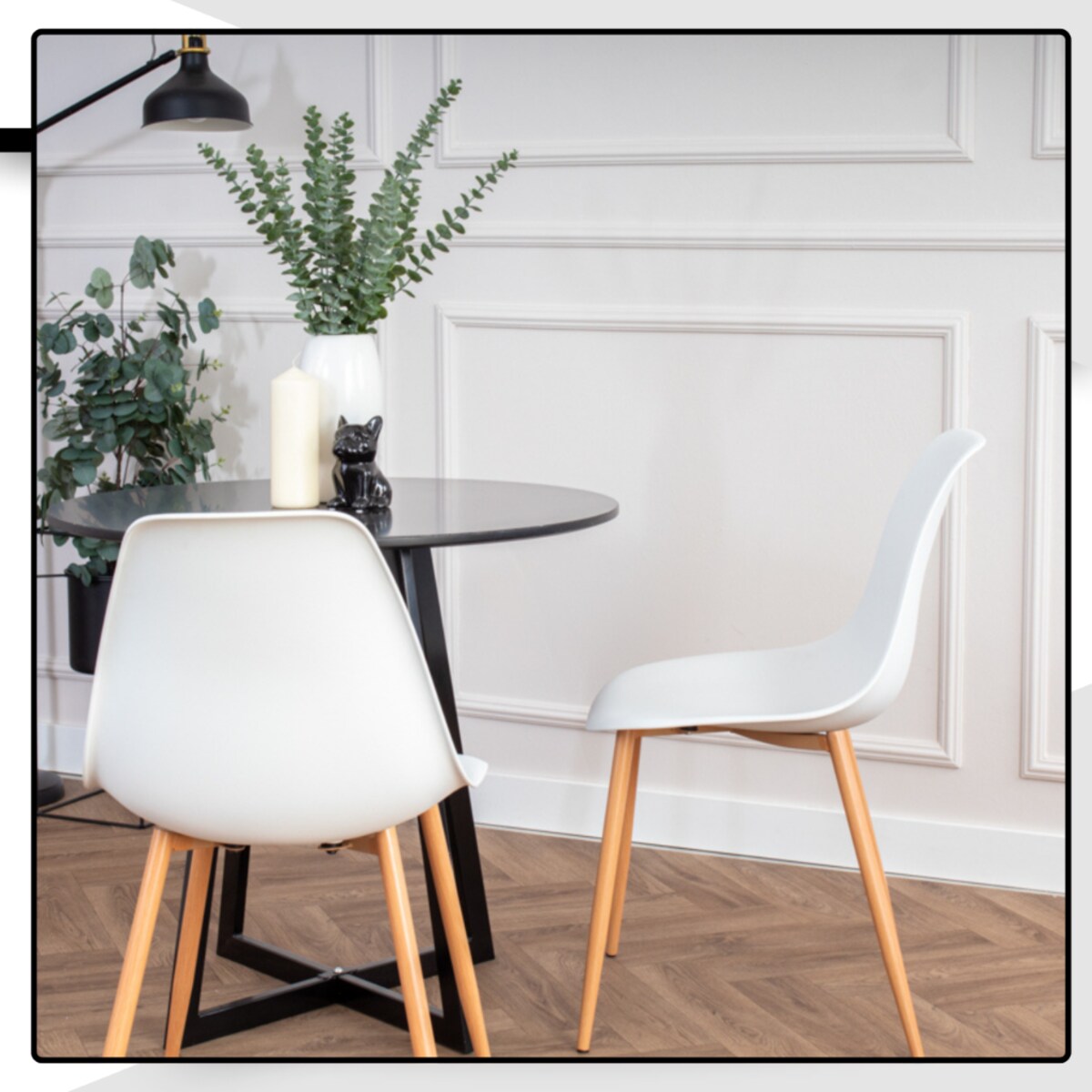 Krzesło plastikowe białe jasne nogi