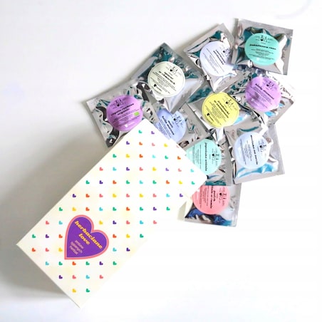 Zestaw prezentowy upominkowy "HERBACIANE LOVE" - 10 różnych herbat premium - prezent upominek na walentynki dla chłopaka dziewczyny niej niego żony męża kobiety faceta mężczyzny narzeczonej