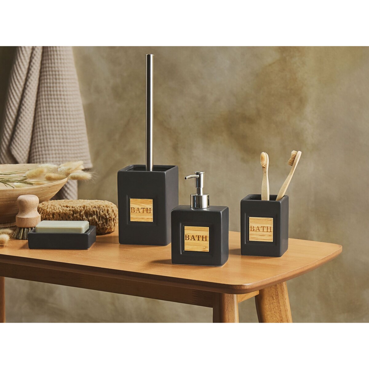 4-częściowy zestaw akcesoriów łazienkowych ceramiczny czarny KOUROU