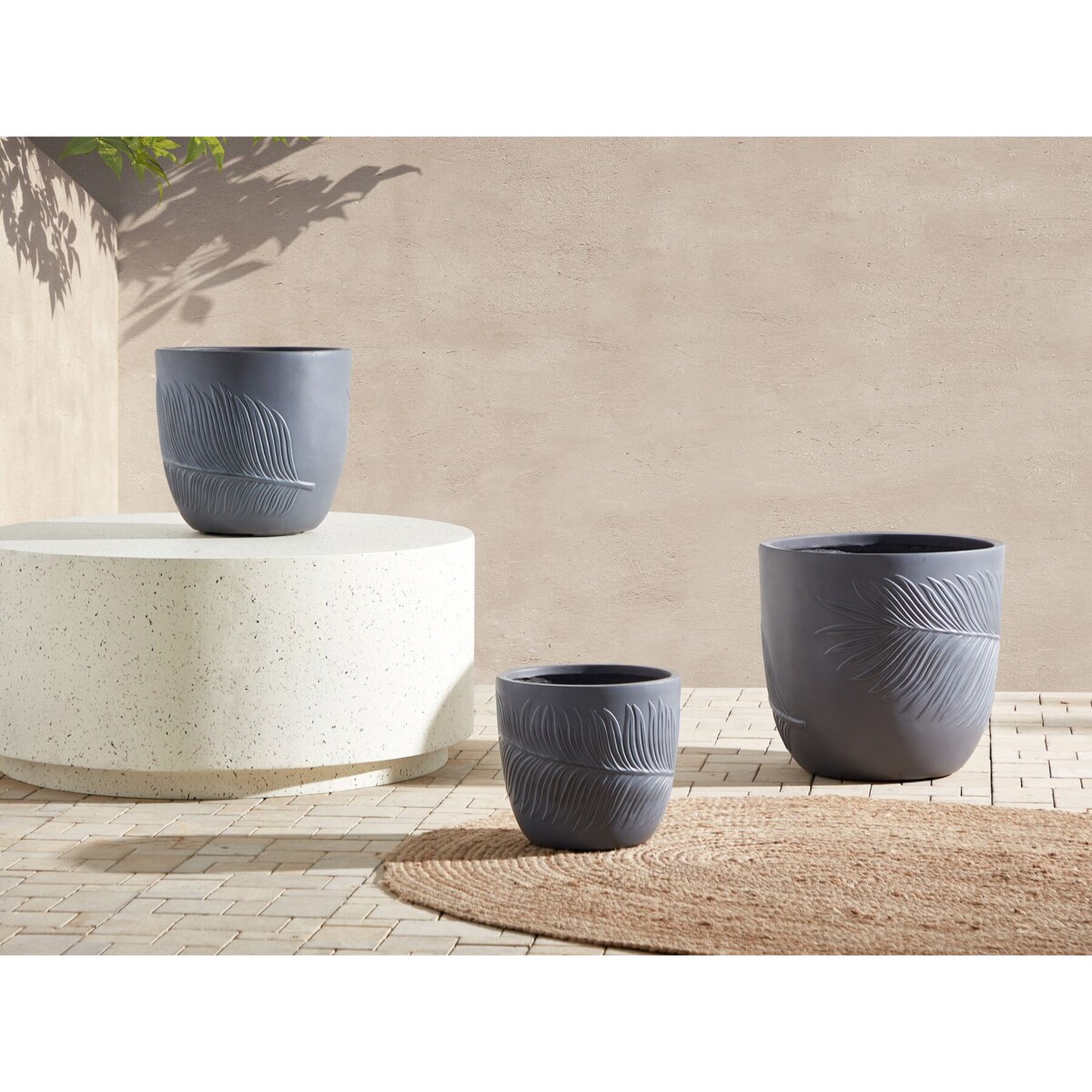 Doniczka okrągła 28 x 28 x 16 cm szara FTERO