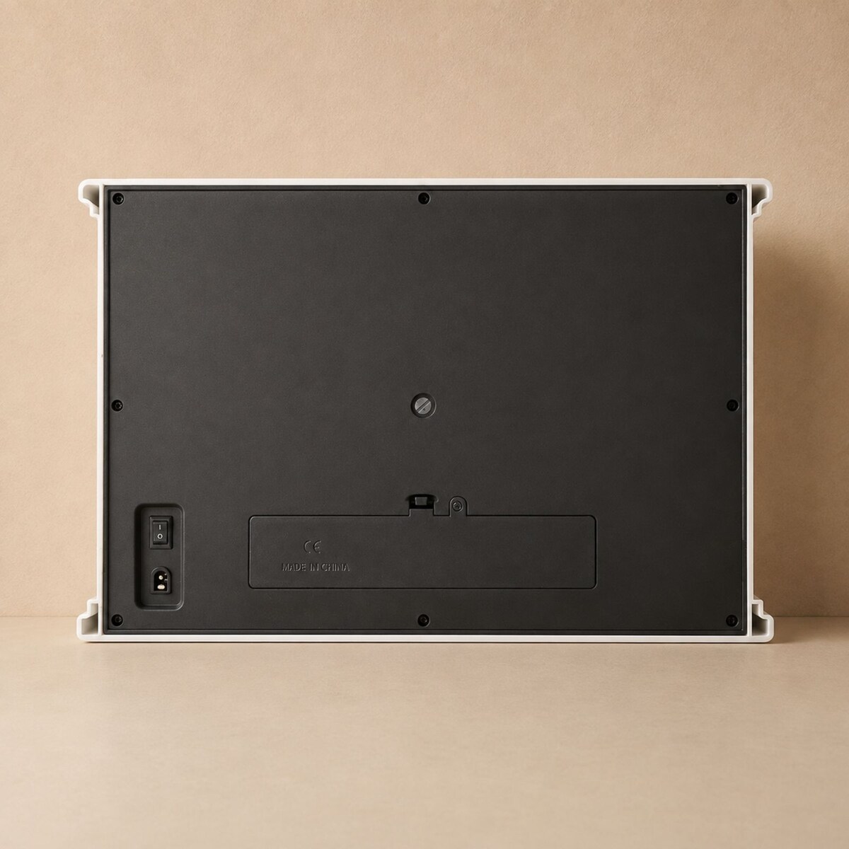 Kominek dekoracyjny LED w stylu klasycznym, 10 x 33 x 21 cm, kolor biały, tworzywo sztuczne
