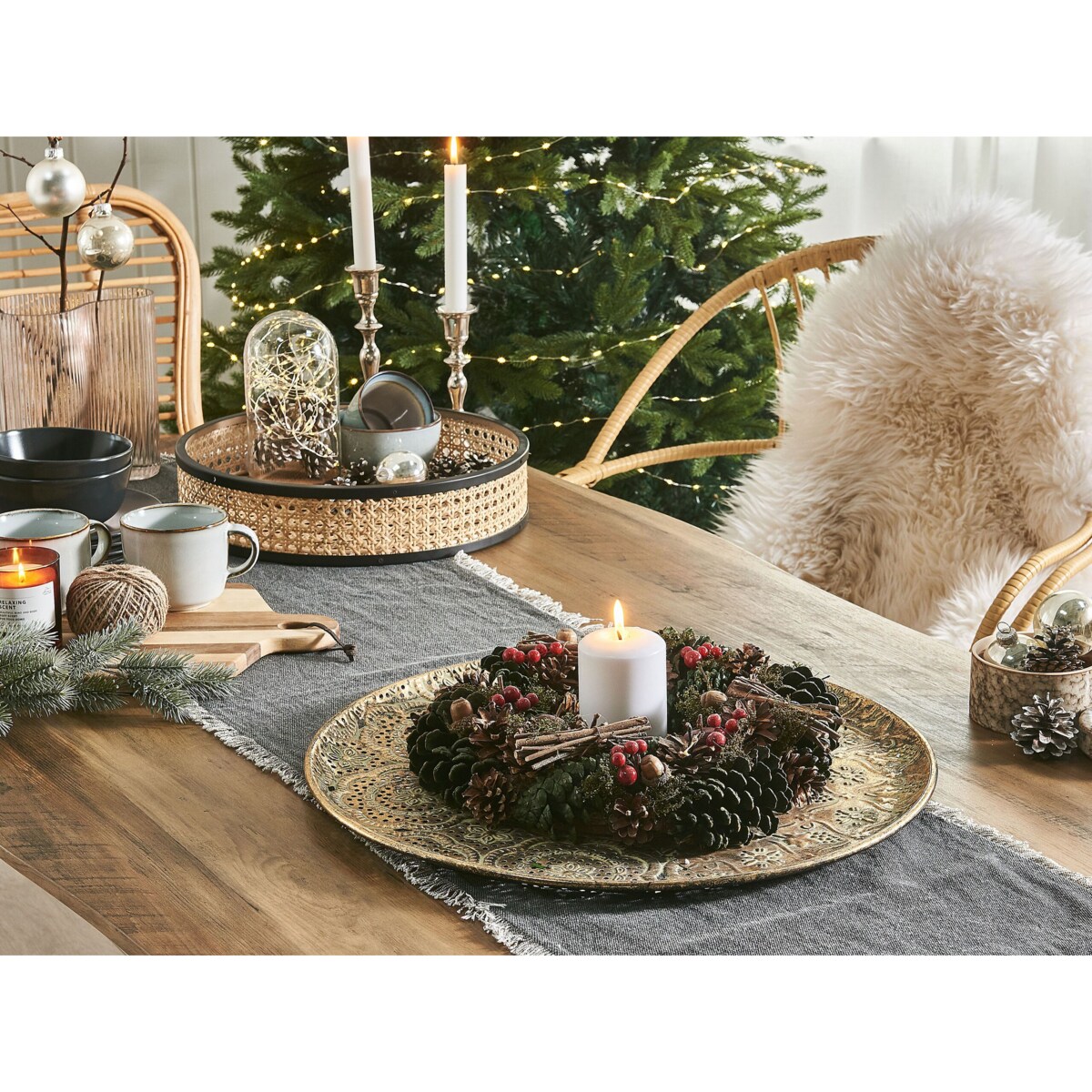 Wianek świąteczny 35 cm zielony NURMES