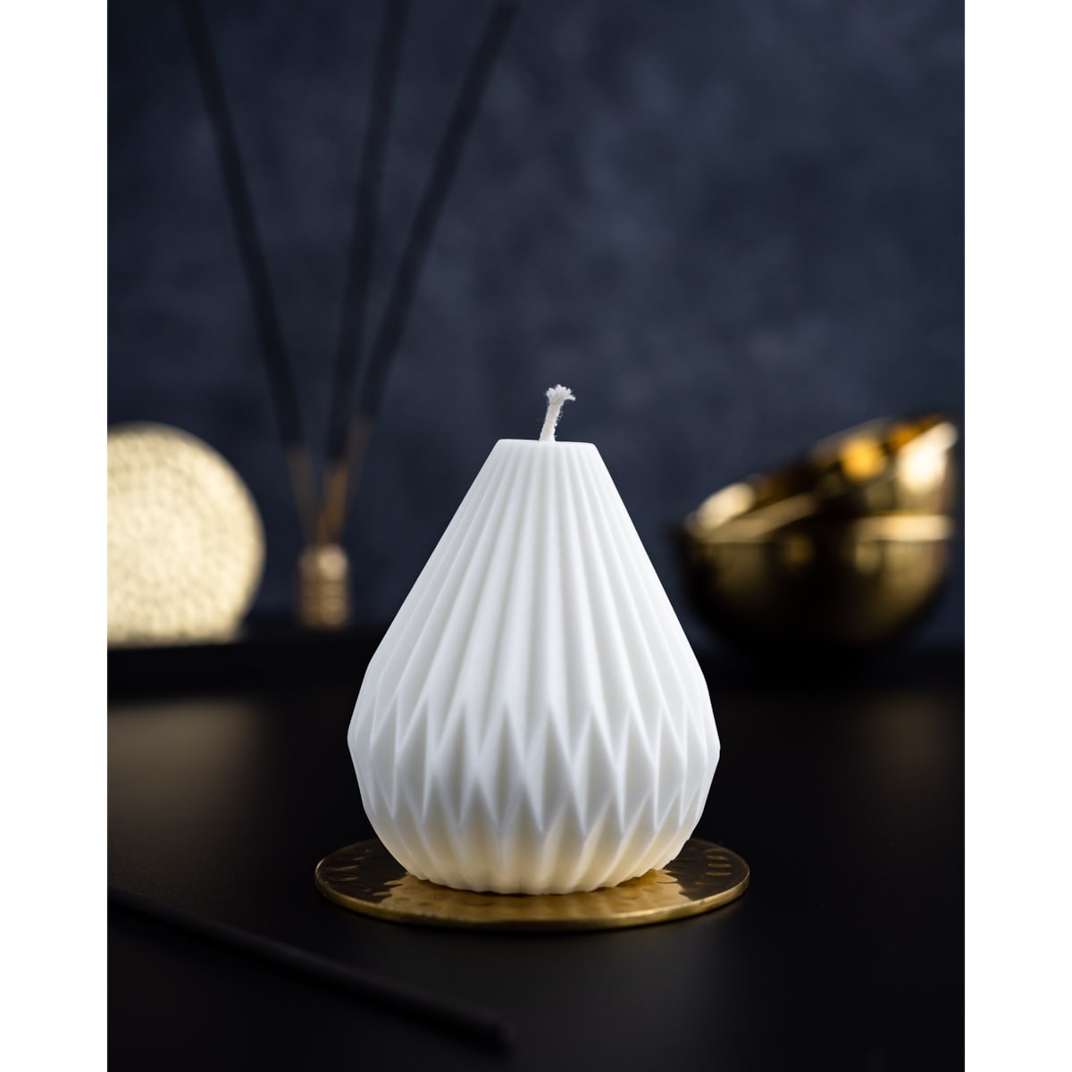 Świeca sojowa geometryczna Grusha S, 150g, INSPIRA