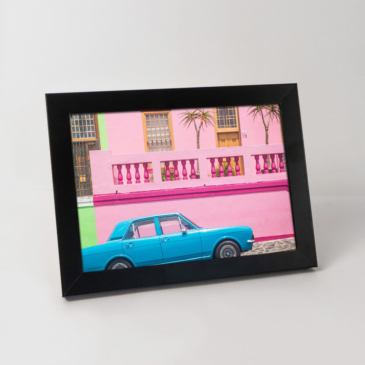 Ramka na zdjęcia 13x18 cm czarna rama MDF z plexi do powieszenia pion poziom stopka klasyczna ramka FRAMAI