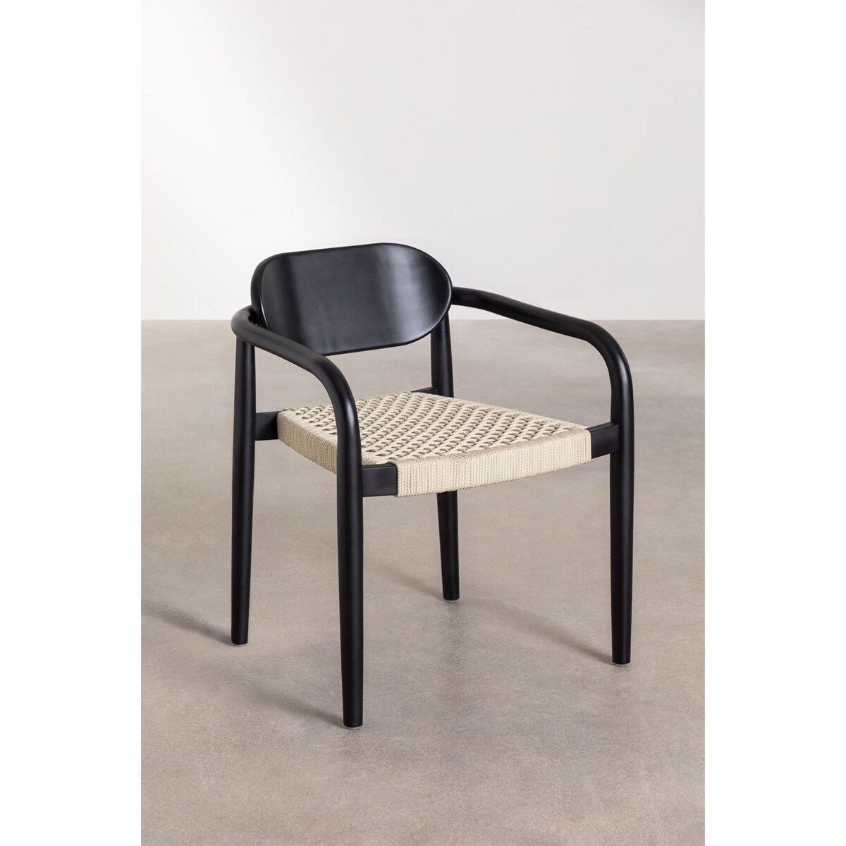 Krzesło drewniane z podłokietnikami i plecionką Ugmen czarne