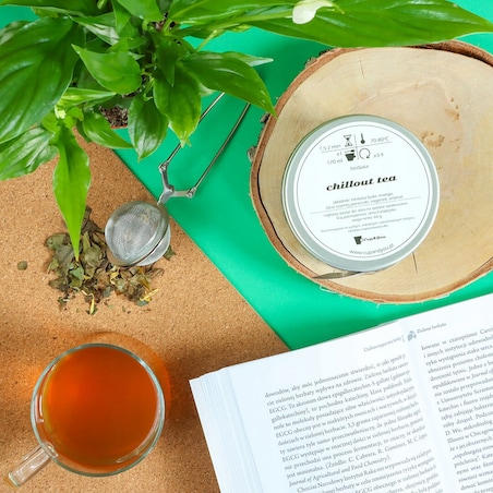 Herbata biała CHILLOUT TEA o smaku delikatnej czarnej porzeczki i mango - herbata liściasta sypana mieszanka napar susz - gotowa na prezent upominek