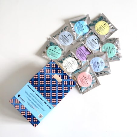 Personalizowany Box dla Taty - kawa smakowa, herbata sypana, kubek, zaparzacz, etykieta z personalizowanym nadrukiem na prezent upominek dla ojca