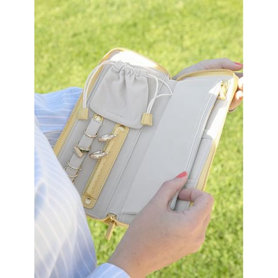 Pudełko podróżne na biżuterię z miejscem na pierścionki Stackers żółte