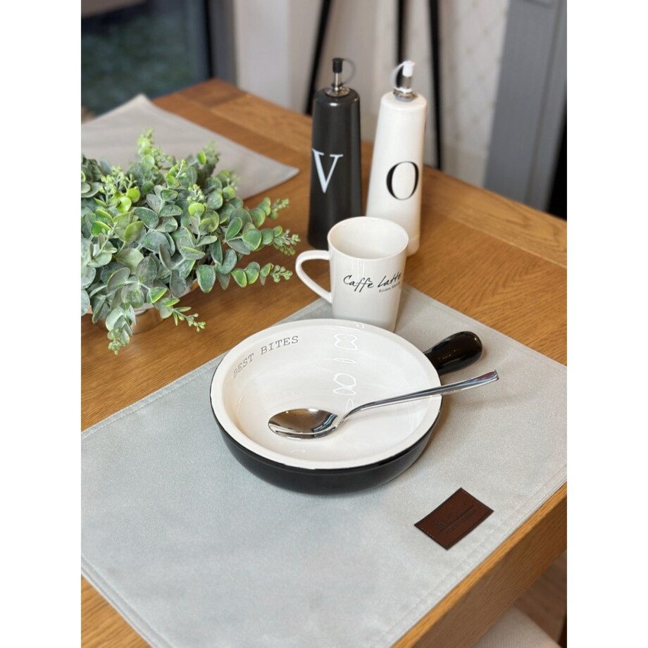 Podkładka na stół Riverhead Simple jasno szara SL Collection (47x33 cm)