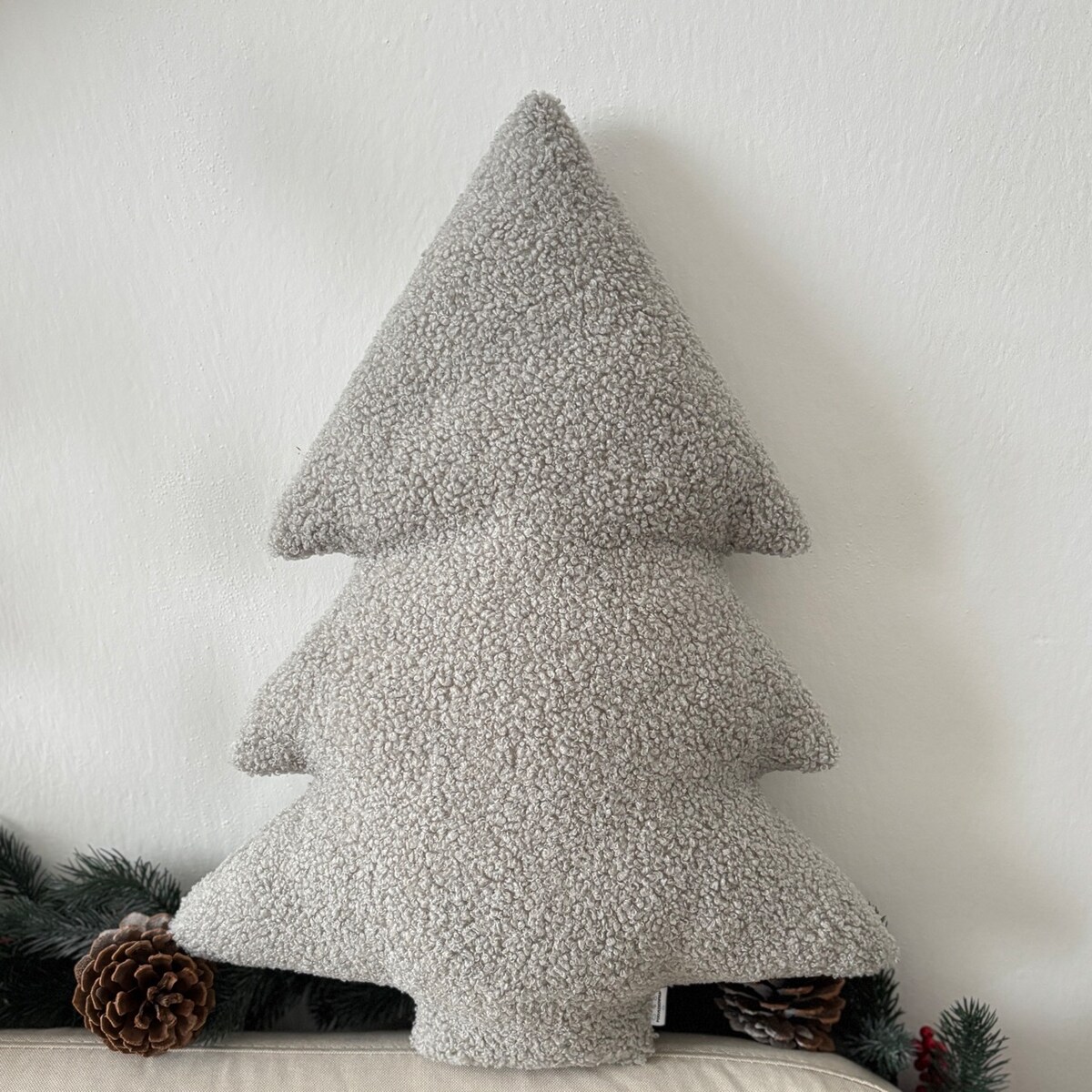 Poduszka Choinka boucle jasna szara