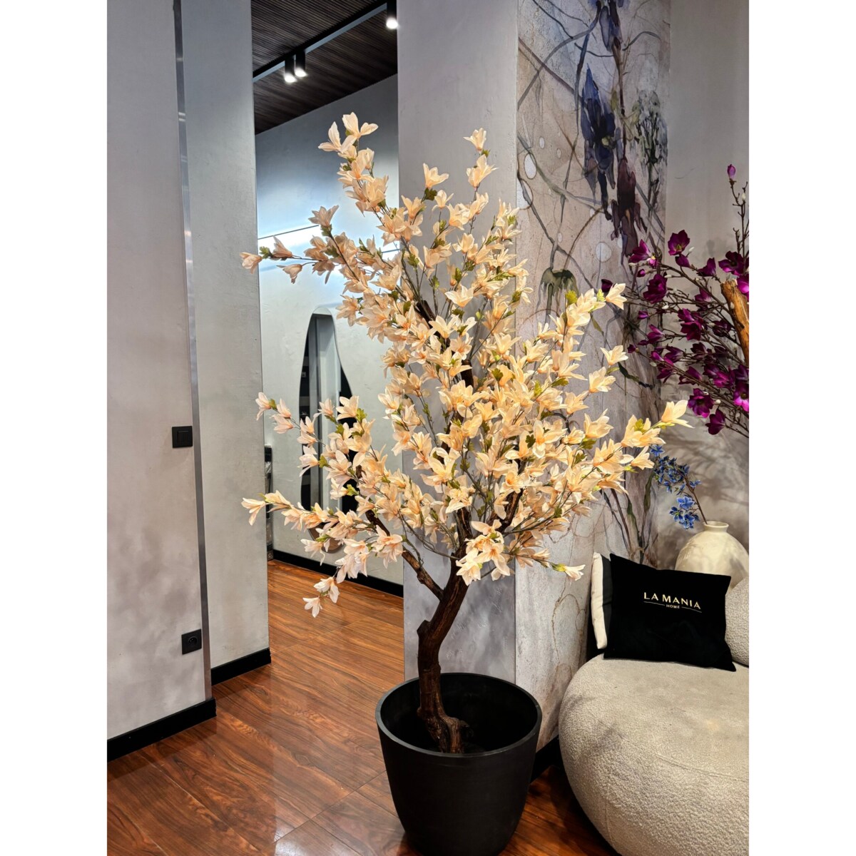 Drzewo kwitnące kremowe na naturalnym pniu 200cm