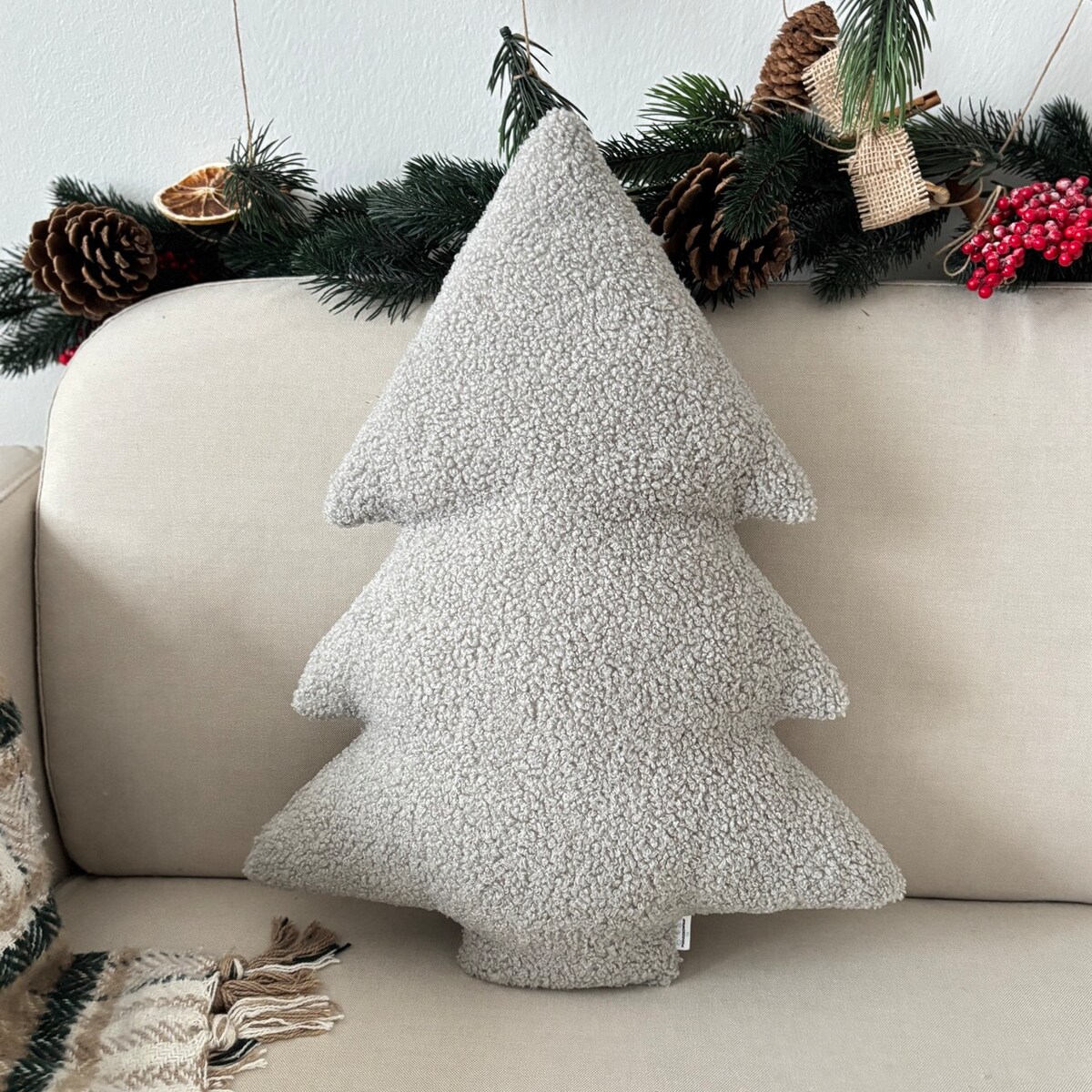 Poduszka Choinka boucle jasna szara