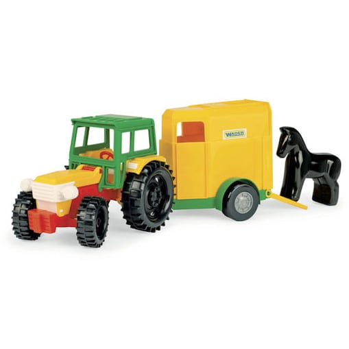 Traktor z przyczepą na konia