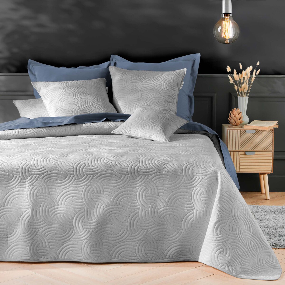 Welwetowy komplet pościeli SOLANGE, narzuta + 2 poszewki na poduszki