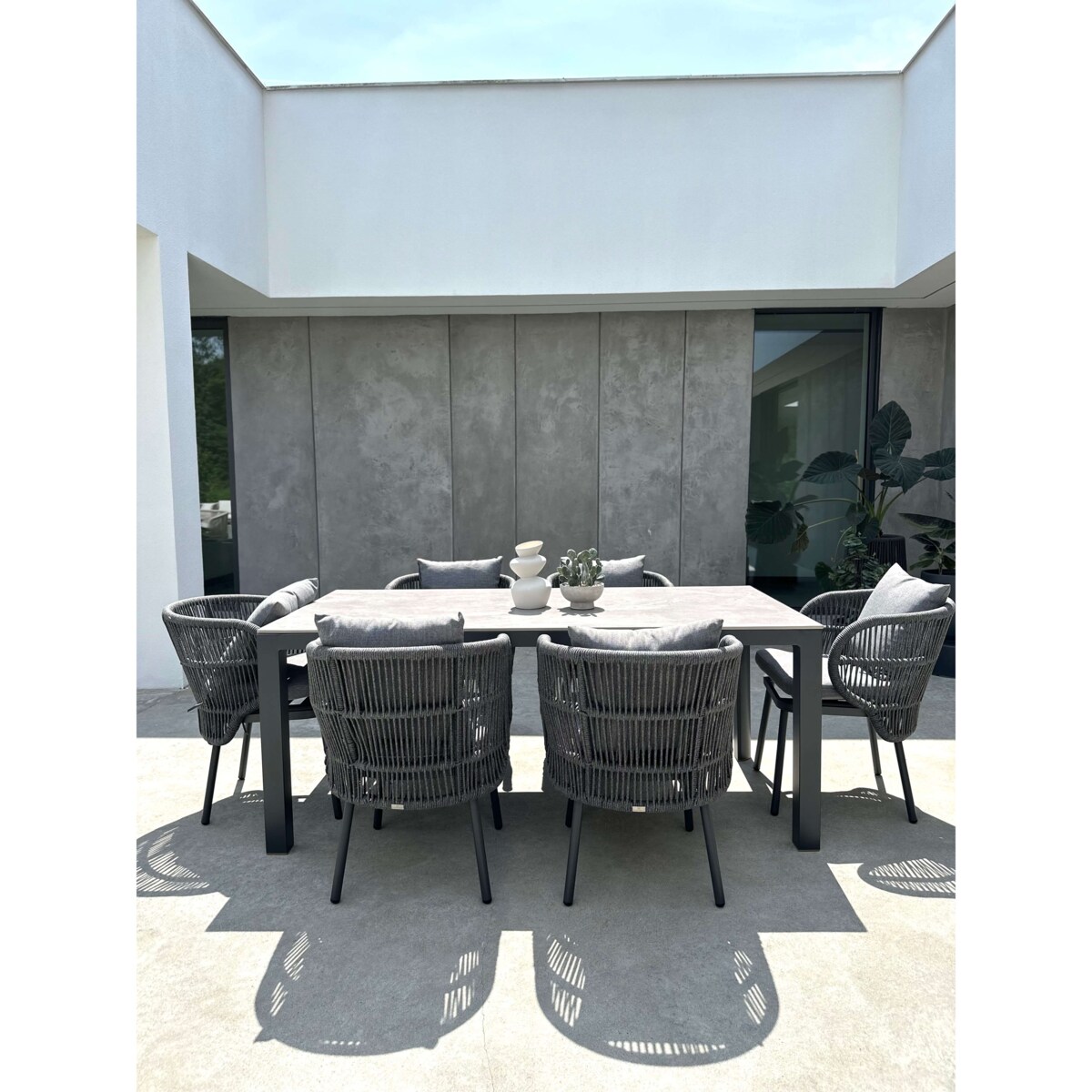 ALUMINIOWY STÓŁ AZZURA W KOLORZE SZARYM