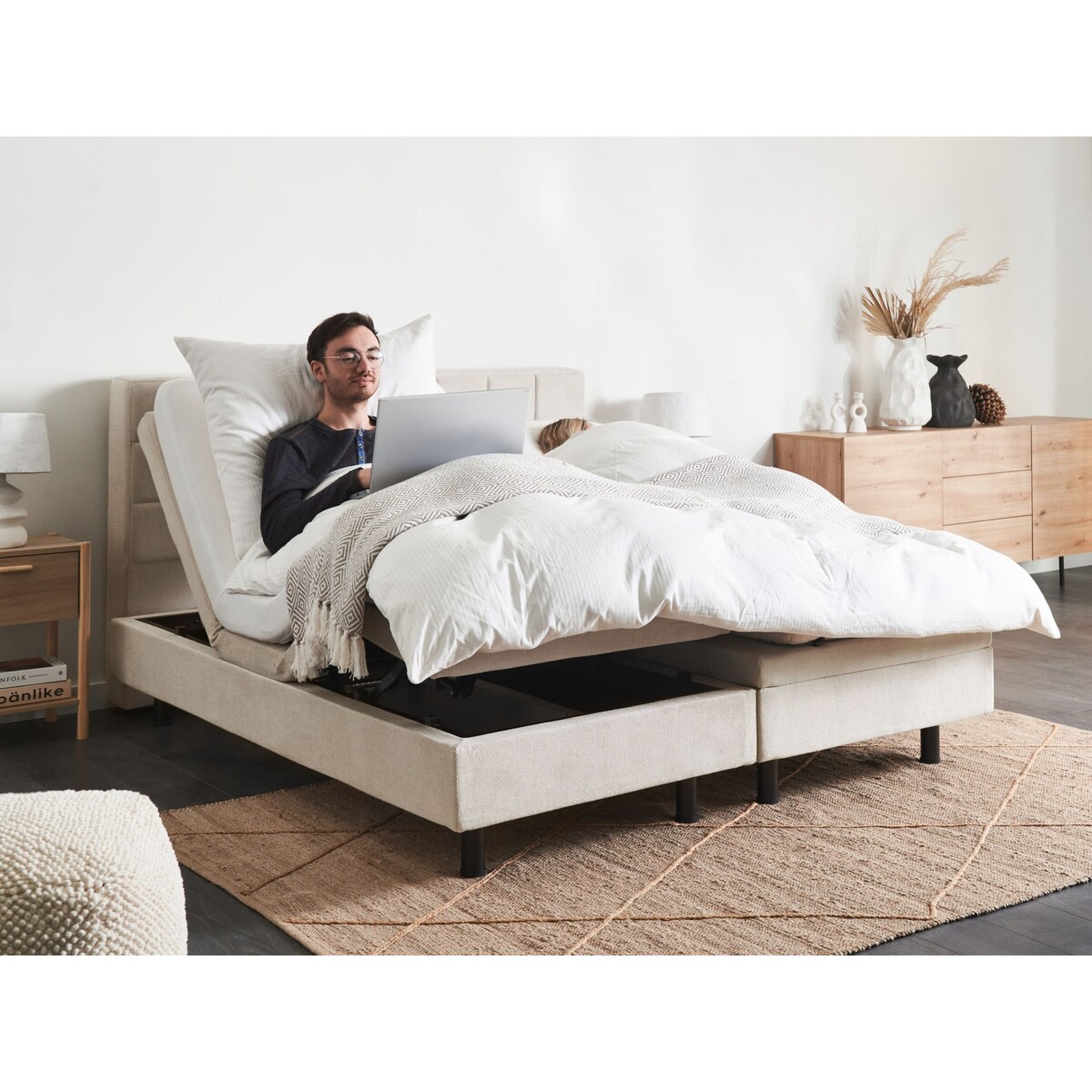 Łóżko regulowane DUKE 160 x 200 cm Jasnobeżowy