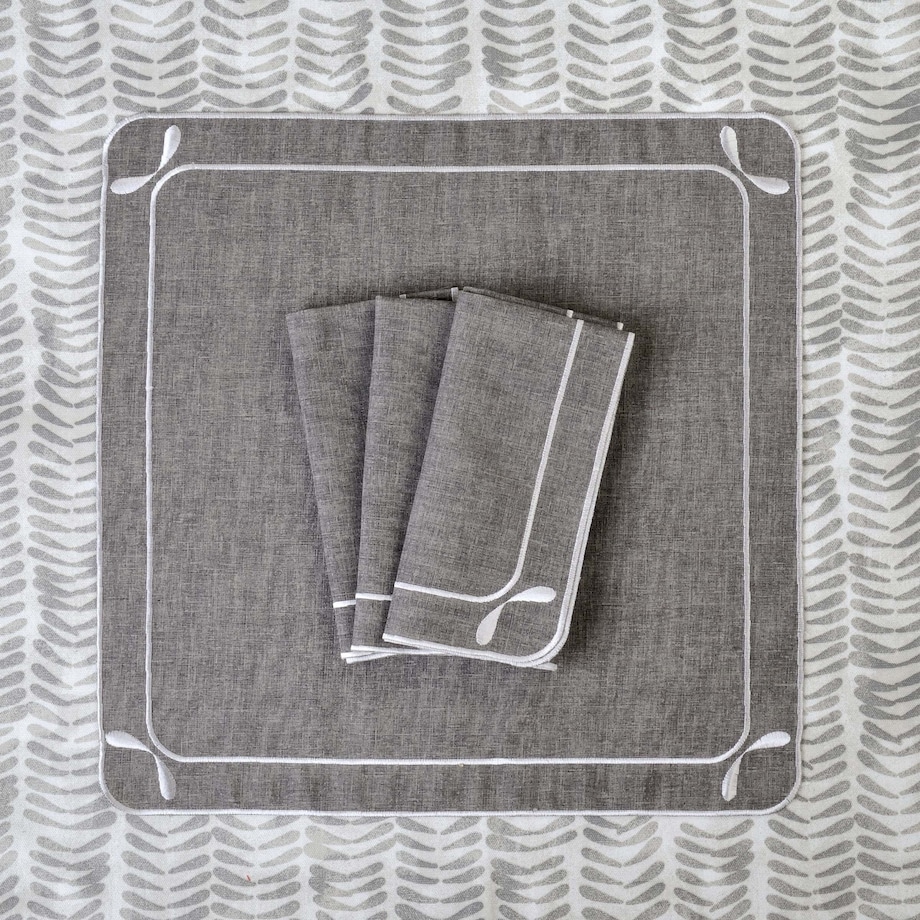 Obrus Dragonfly – 130 × 300 cm