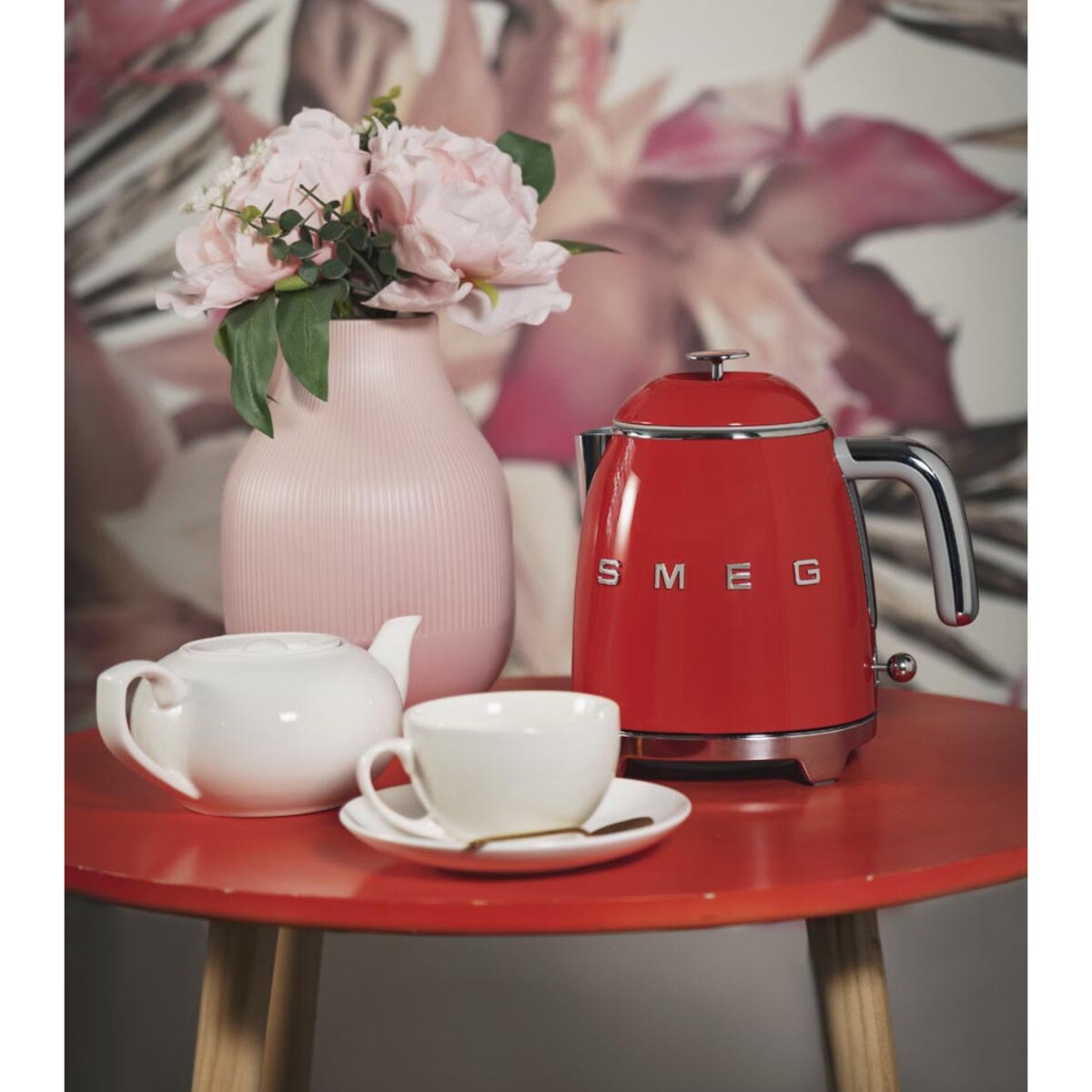 Czajnik elektryczny czerwony 50's Style, 800 ml, SMEG