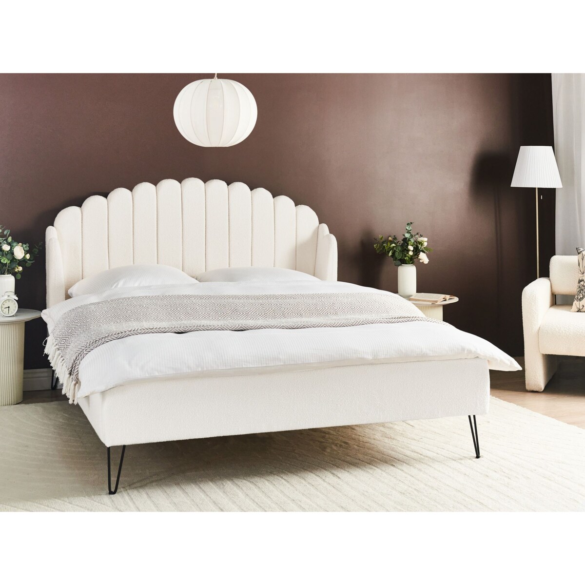 Łóżko Boucle AMBILLOU 160 x 200 cm Złamana biel