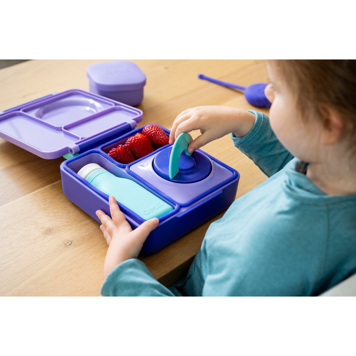 OMIE OMIEBOTTLE silikonowy bidon dla dzieci, Blue