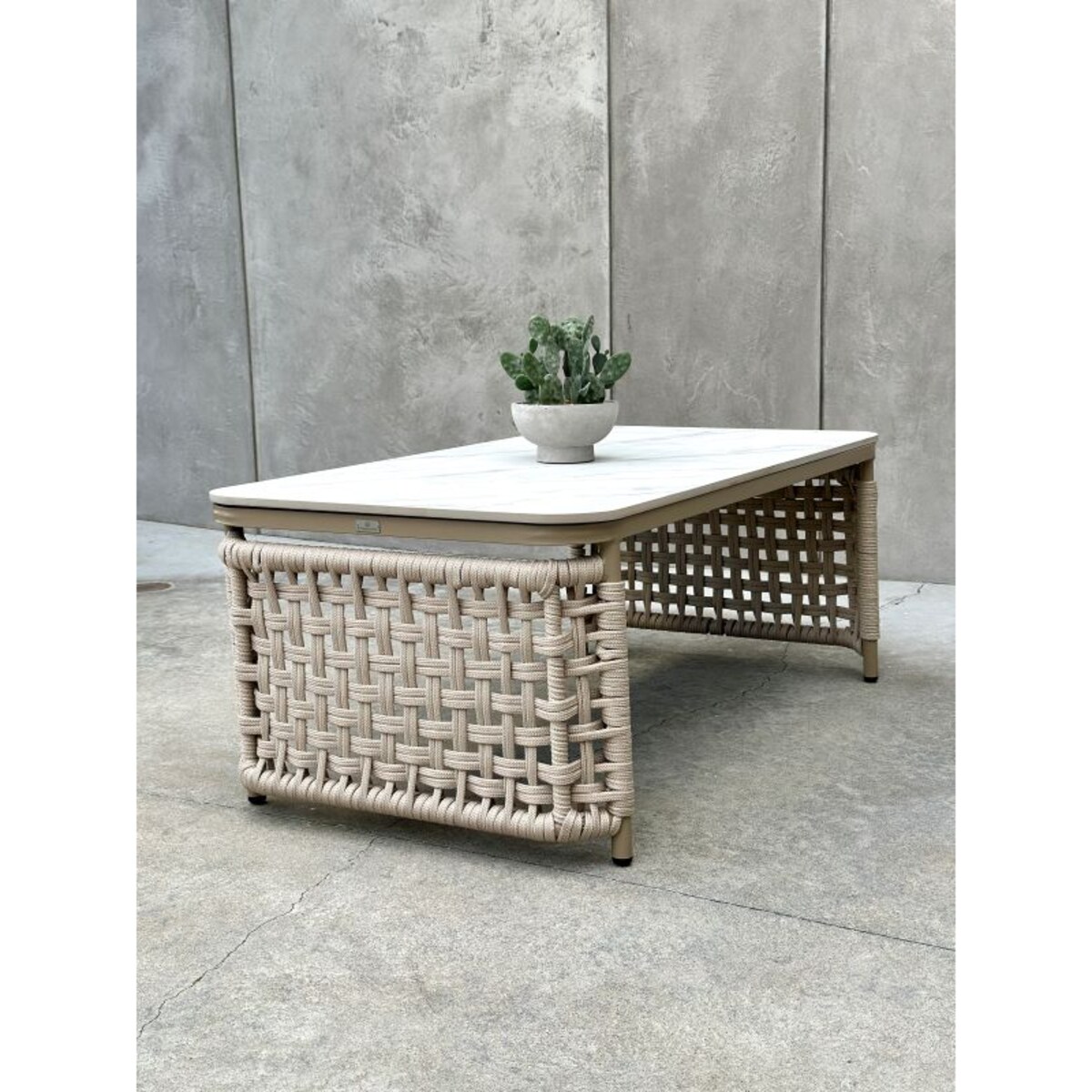 STOLIK ALUMINIOWY TIZIANO SZAMPAŃSKI