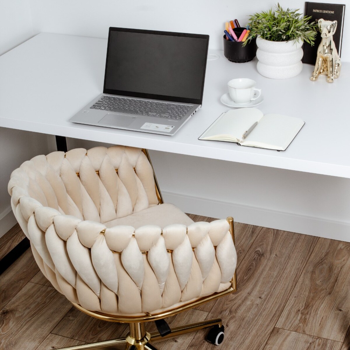 Fotel biurowy krzesło obrotowe regulowane welurowe beżowe