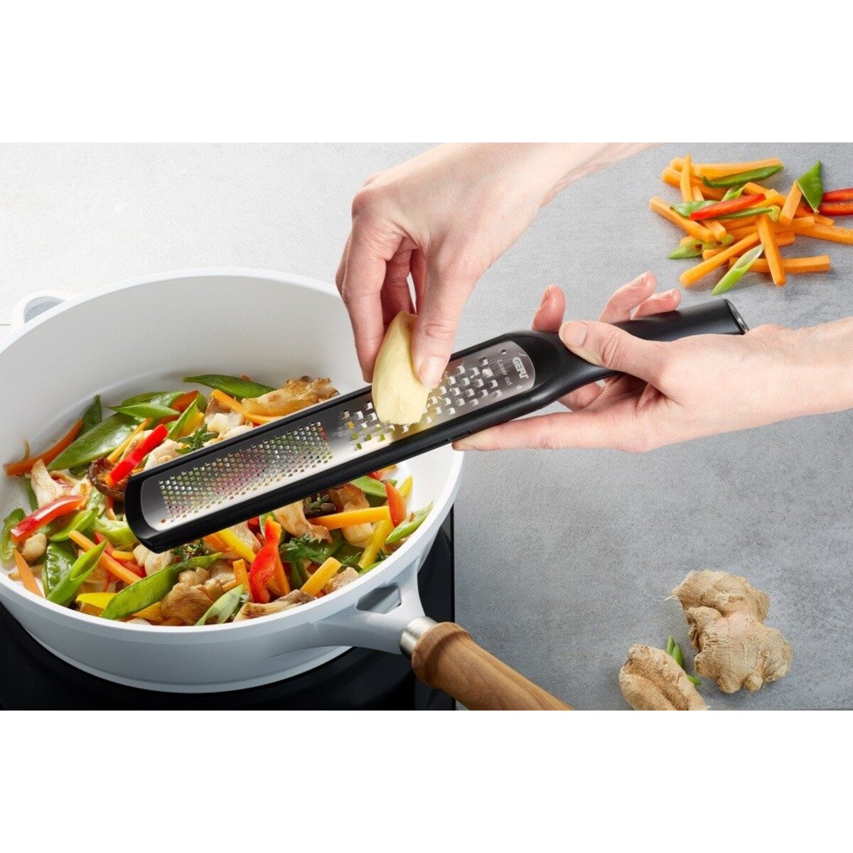 Tarka z pojemnikiem, zestaw z 2 tarczami z grubymi i drobnymi oczkami