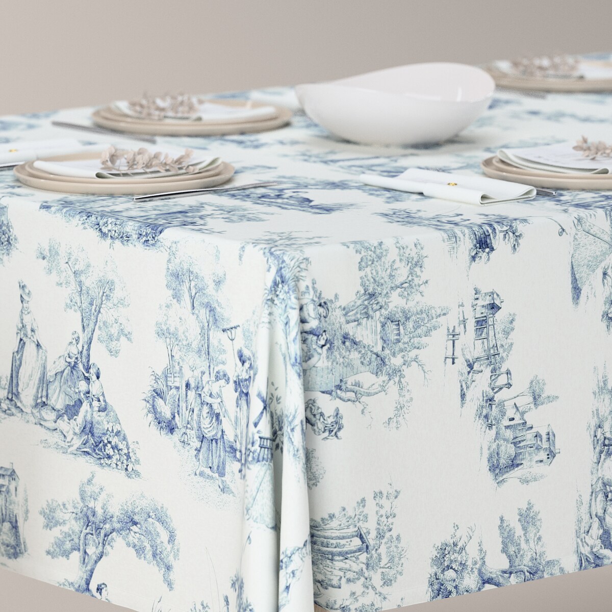 Obrus prostokątny 130 x 210 cm scenki rodzajowe w kolorze niebieskim na tle ecru