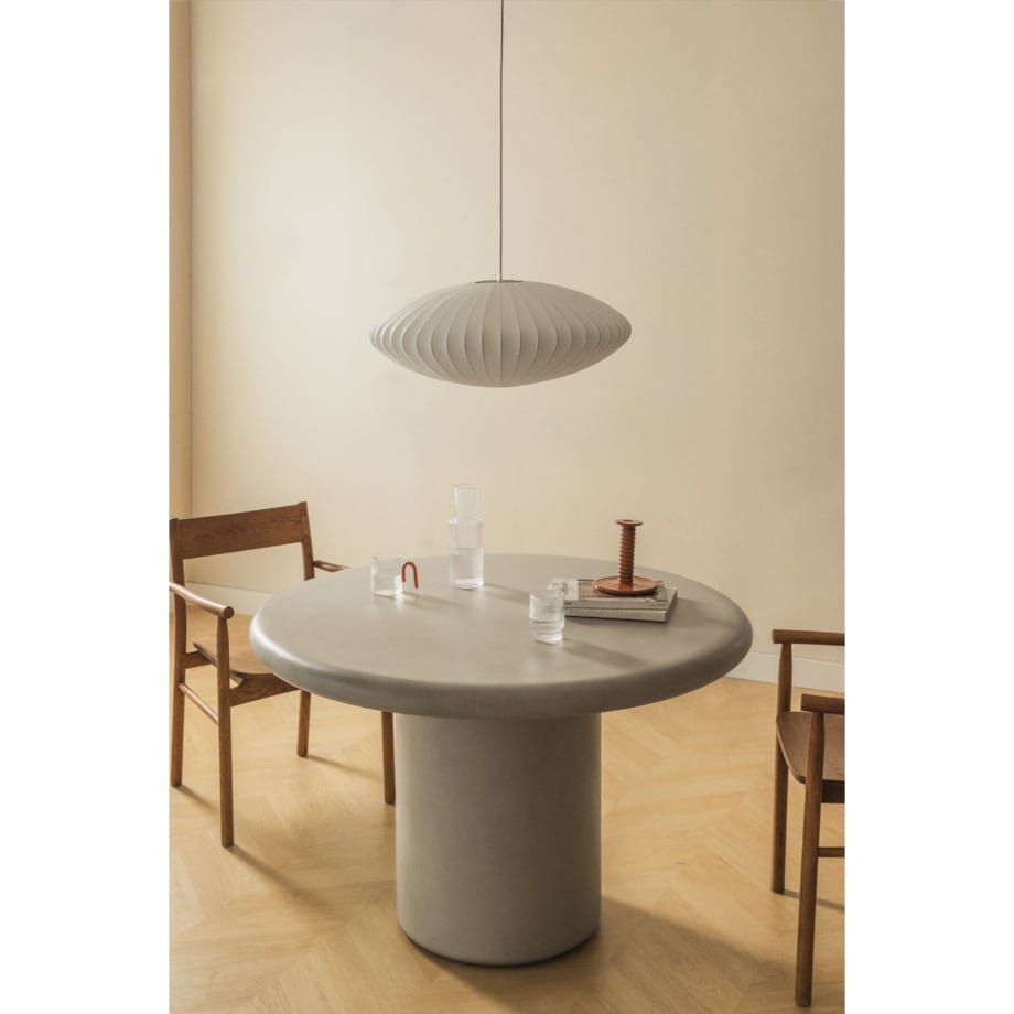 Okrągły stół do jadalni z cementu Namara jasnoszary Ø120 cm