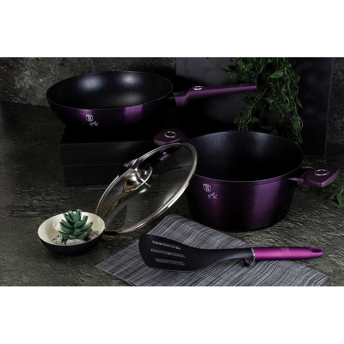 Garnek z powłoką tytanową 20cm 2.2L BERLINGER HAUS Purple Eclipse