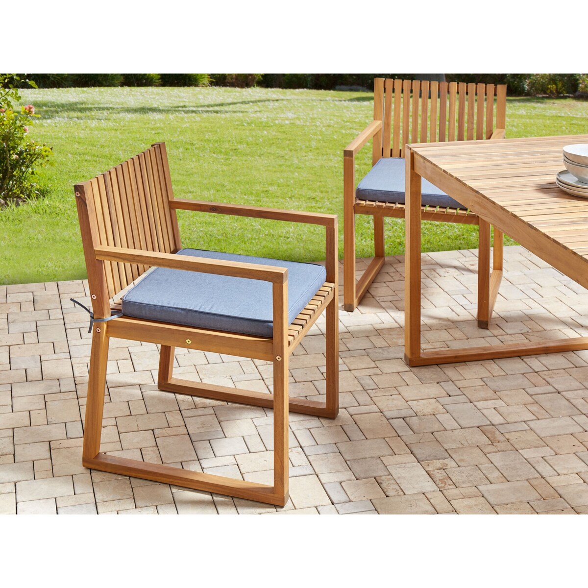 Zestaw ogrodowy dla 8 osób SASSARI II z poduszkami Certyfikowane drewno akacjowe Niebieski