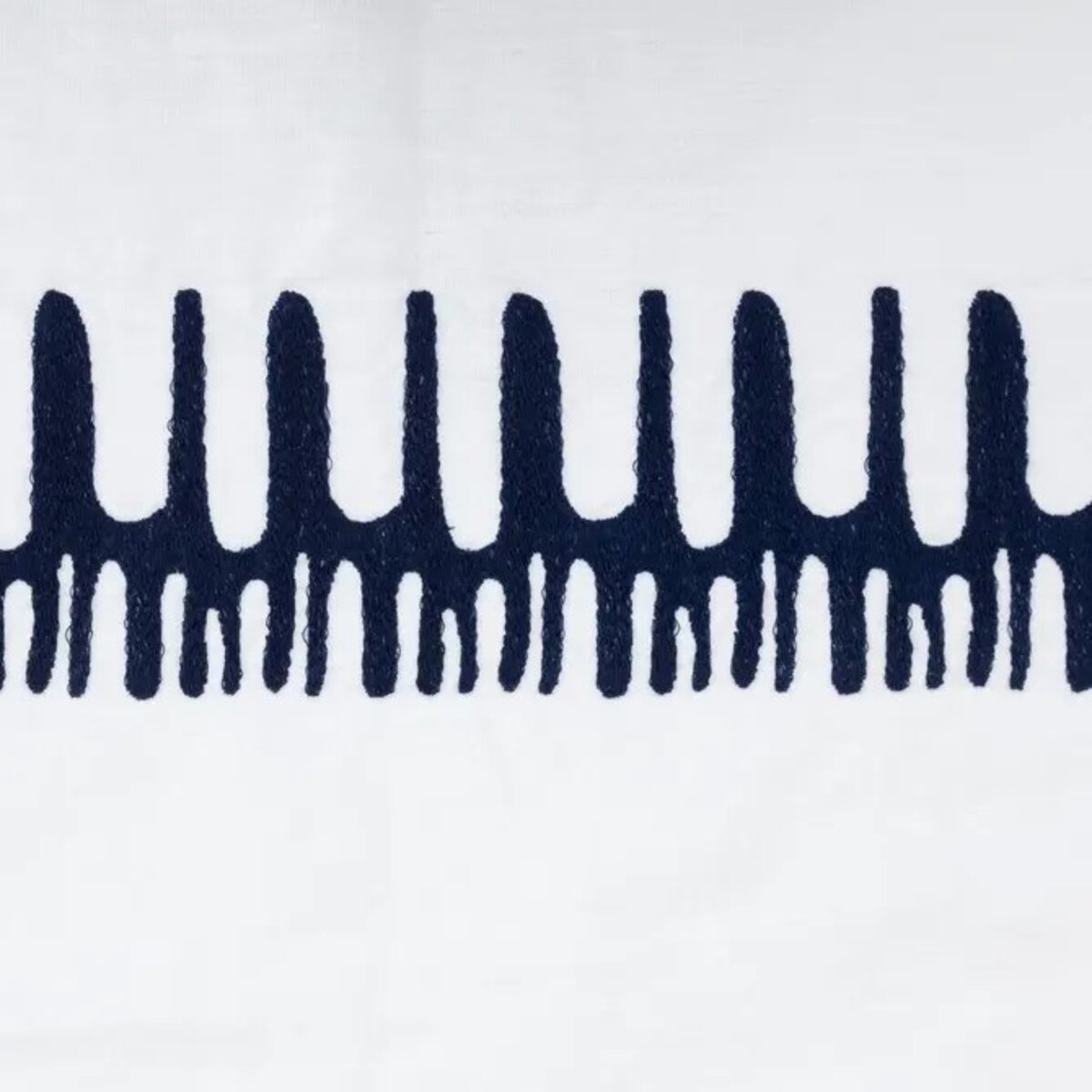 Obrus bawełniany, biały z granatowym haftem, Lizandro, 150x300 cm