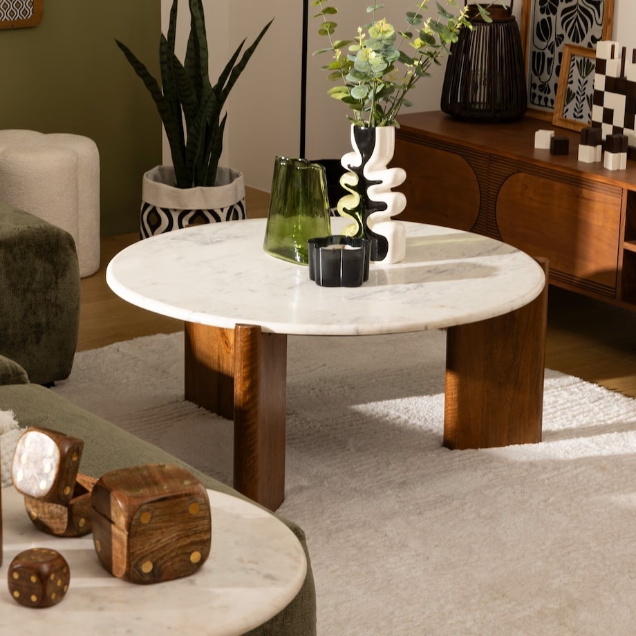 Stolik kawowy z drewna mango i białego marmuru Nanda Ø91,5 cm