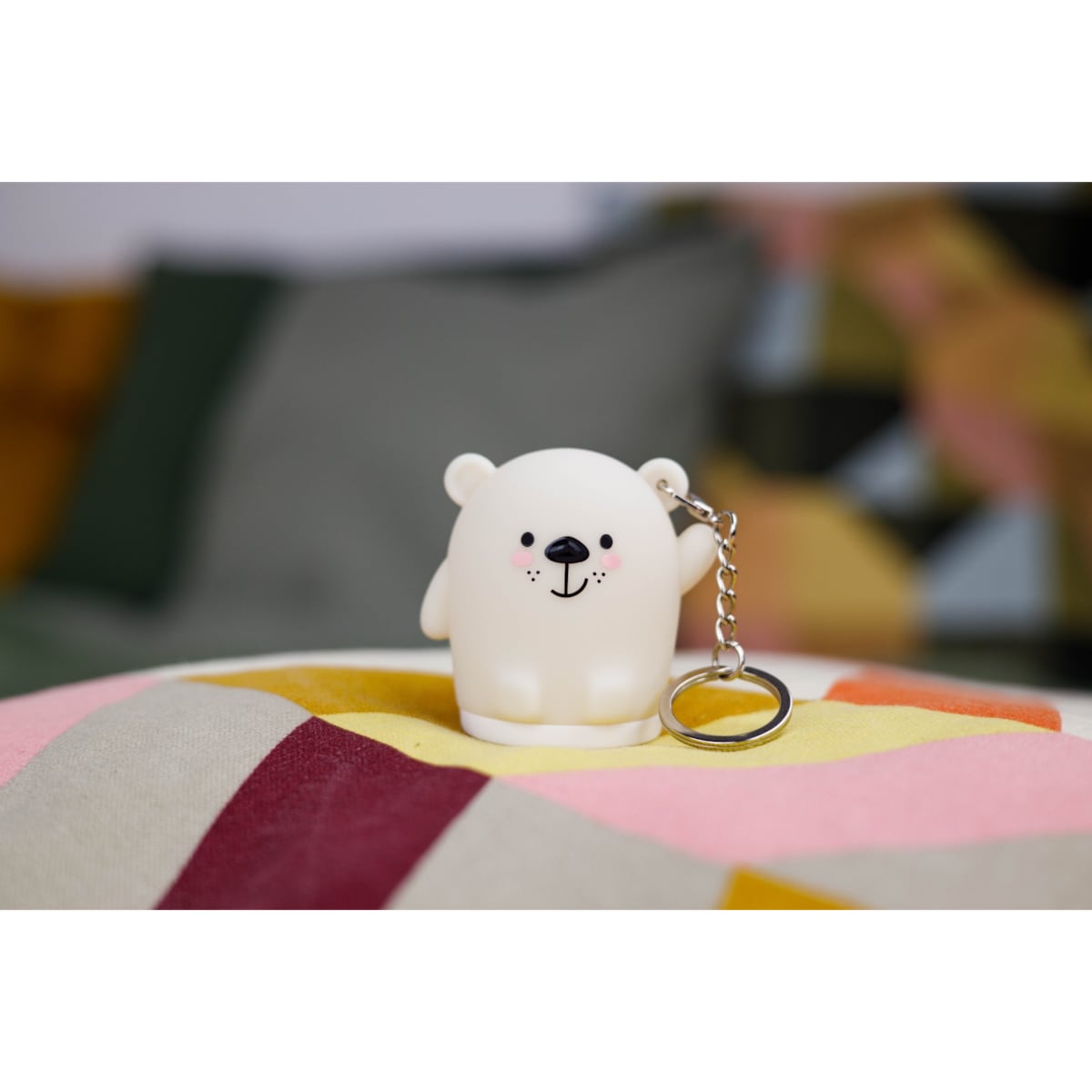 InnoGIO GIOkeyrings Bear GIO-150 Świecący Breloczek Miś 8 Kolorów