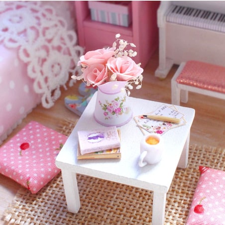 Miniaturowy domek - Pokój Lenki