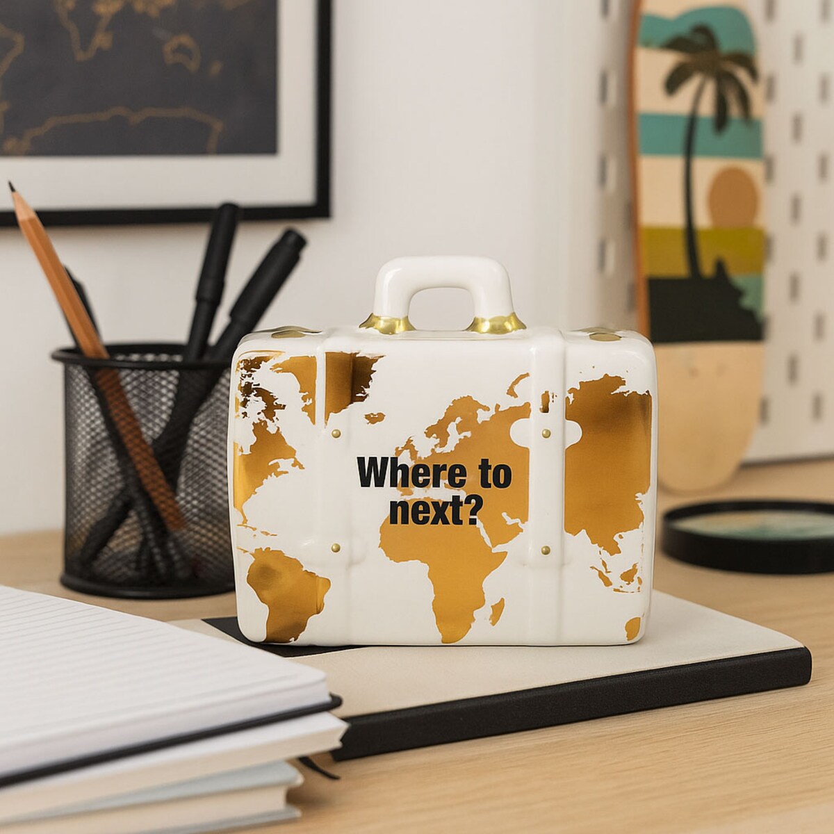 Kolorowa skarbonka ceramiczna z motywem podróży