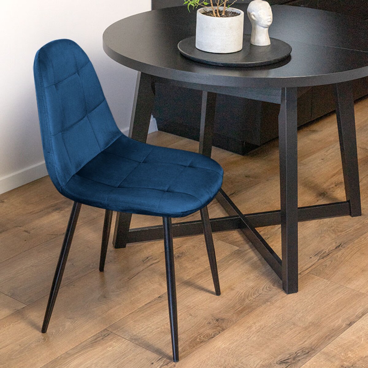 Krzesło tapicerowane granatowe welur nowoczesne pikowane