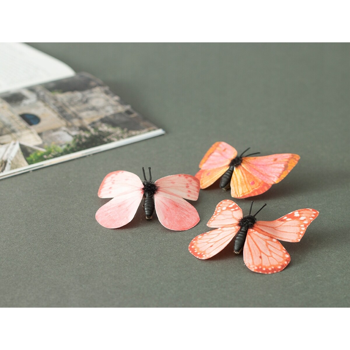 3 szt. DEKORACJA Z KLIPSEM motyl różowy 6x6cm