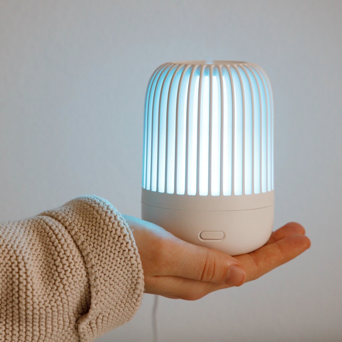 InnoGIO GIOhygro Aroma Dyfuzor Zapachowy lampka LED 50ml USB-C Biały