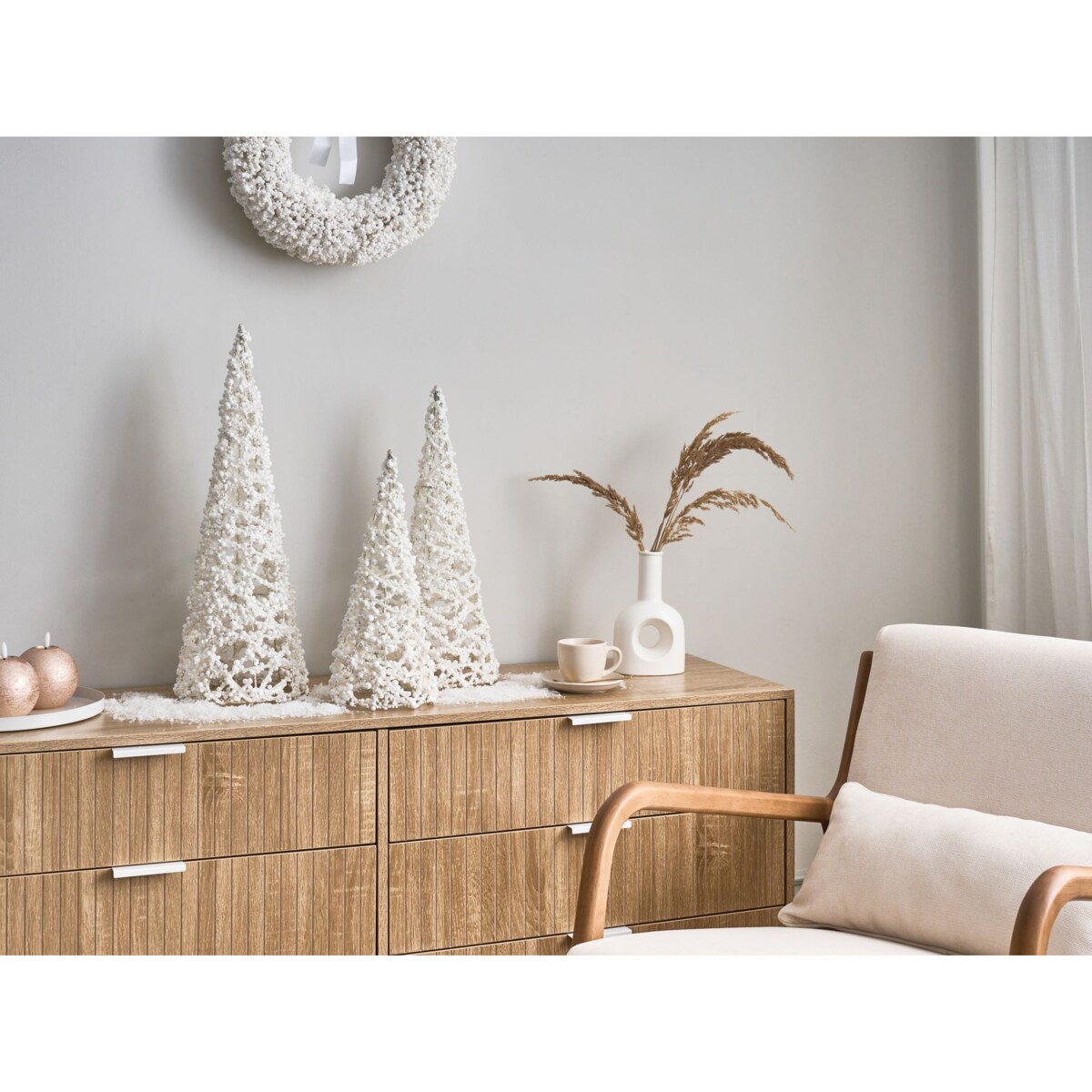 Zestaw 3 figurek dekoracyjnych ROSAN Choinka 40/50/60 cm Biały