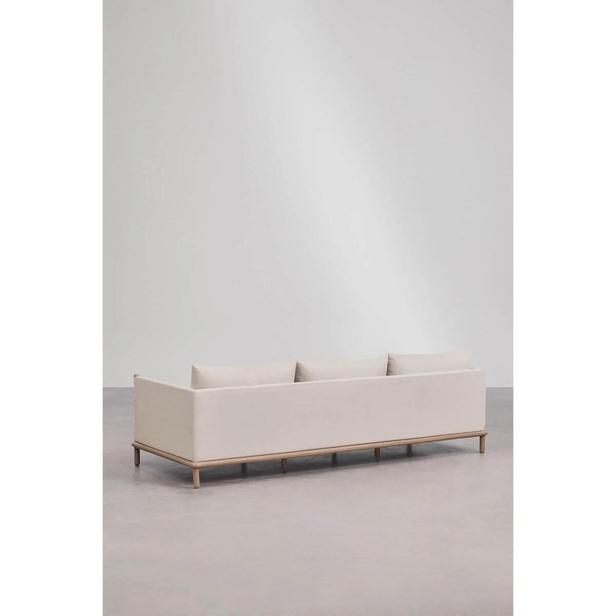 Zestaw ogrodowy: 3-osobowa sofa, 2 fotele i 2 okrągłe stoliki z drewna akacji Olivia