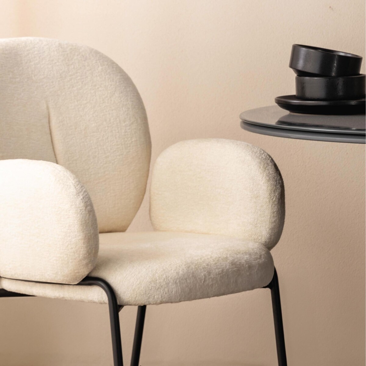 Krzesło do jadalni ecru/czarne metalowe nogi