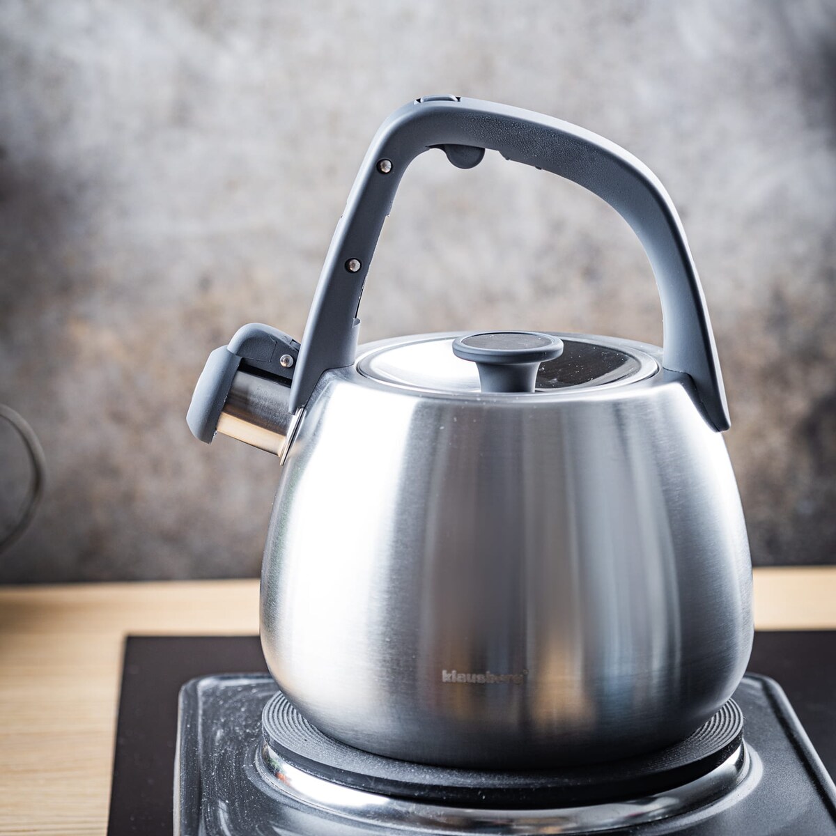 Czajnik stalowy na gaz 2.5L indukcja srebrny satynowy KLAUSBERG