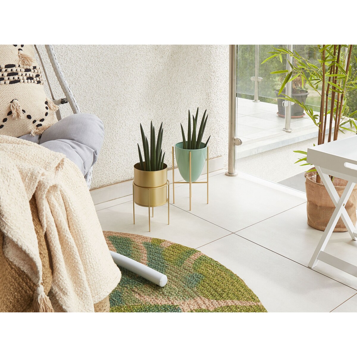 Doniczka na stojaku metalowa 16 x 16 x 31 cm zielono-złota LEFKI