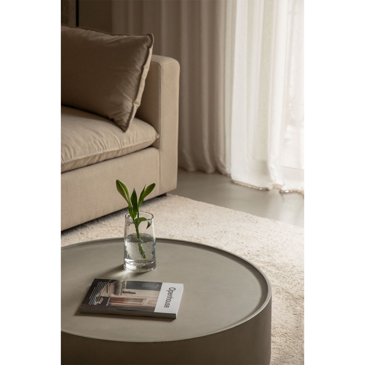 Cementowy stolik kawowy szary Drullo 80 cm