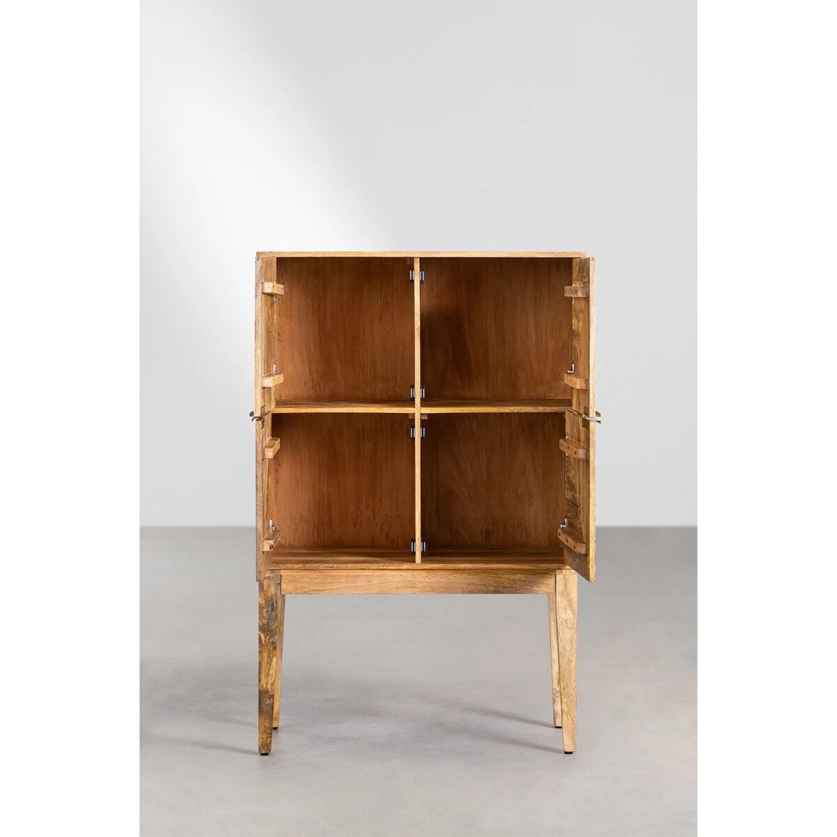 Wysoki kredens z drewna mango Baty Design