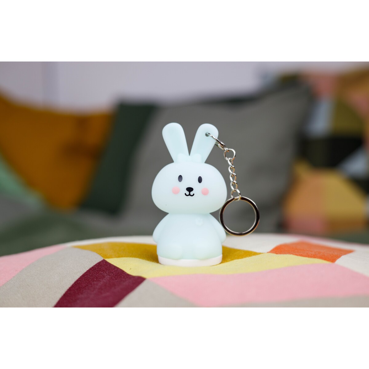 InnoGIO GIOkeyrings Rabbit GIO-152 Świecący Breloczek Króliczek 8 kolorów